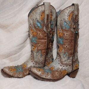 Corral Heeled Boots with Turquoise and Gold Embroidery